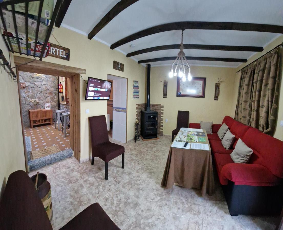 Casa Cuartel El Gastor Exterior foto